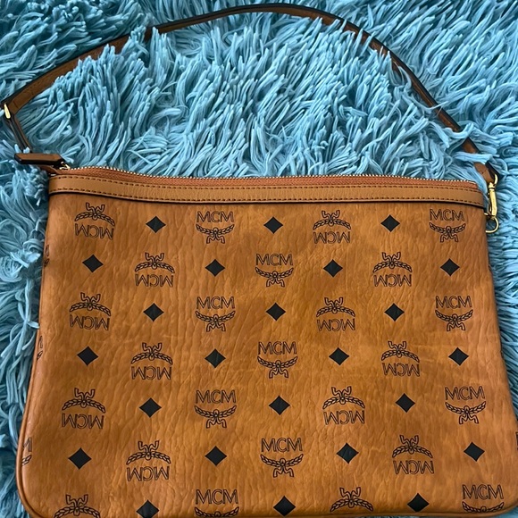 SOLD-MCM Designer Pouch Wristlet with  Shoulder Strap Brown Black - Picture 2 of 6